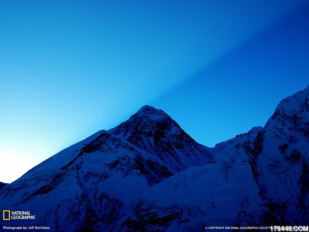 sunrise-mount-everest-lw.jpg